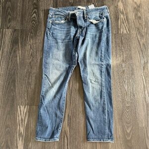 🍍LEVI JEANS SZ 12🍍26” inseam🍍1% elastane🍍